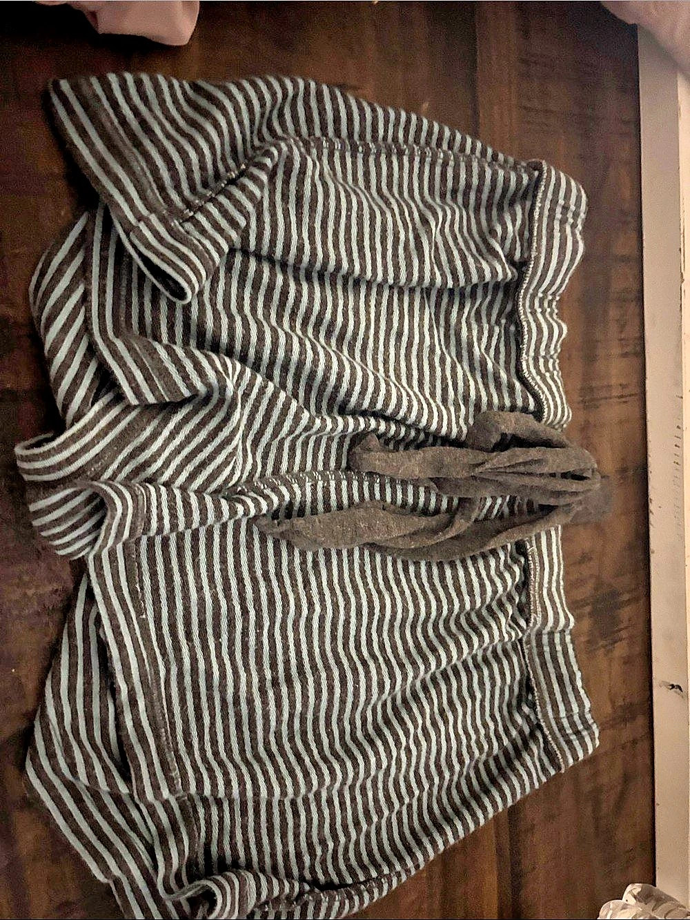 Striped Short Sleeve Top in Gray & White